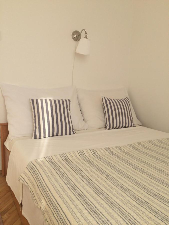 Apartments & Room Paula Стобрек Экстерьер фото